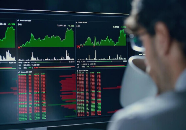 What are risks in exchange traded funds